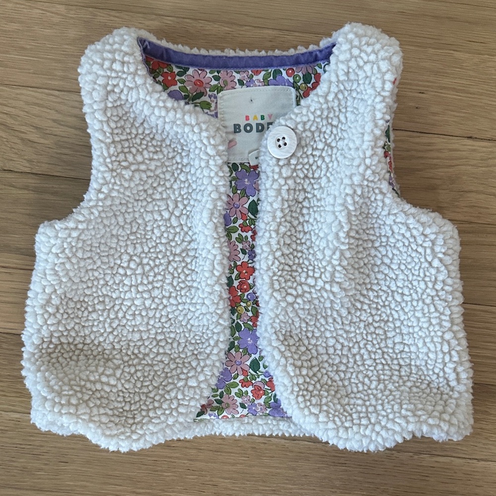 Boden White Fleece Vest with Floral Lining
